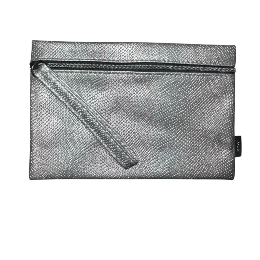 Metallic Lavender Textured Pouch